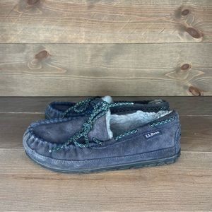 L.L. Bean wick good moccasin slippers
